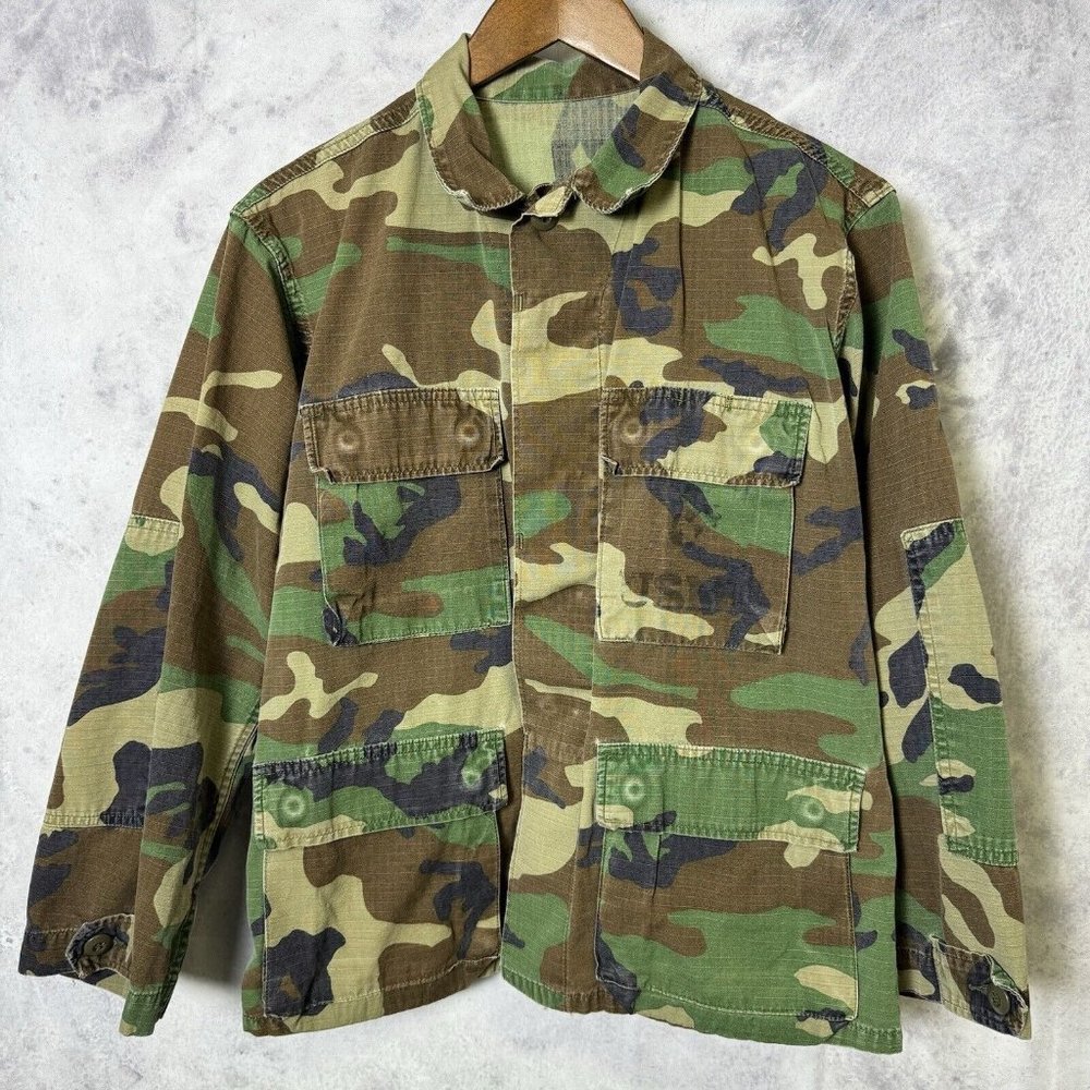 Vintage Military Woodland Camo Combat Coat Button Up Long Sleeve Mens Small